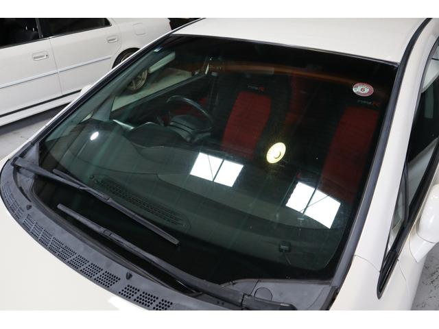 シビック タイプＲ　２．０　５ＭＴ　社外カーボンＧＴウイング　社外カーボンボンネット　ＦＥＥＬ’Ｓマフラー　ＢＬＩＴＺ車高調　ＷＥＤＳスポーツ１７ｉｎｃｈ　ＥＴＣ　ドラレコ（15枚目）