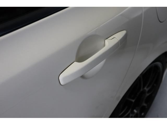 シビック タイプＲ　２．０　５ＭＴ　社外カーボンＧＴウイング　社外カーボンボンネット　ＦＥＥＬ’Ｓマフラー　ＢＬＩＴＺ車高調　ＷＥＤＳスポーツ１７ｉｎｃｈ　ＥＴＣ　ドラレコ（23枚目）