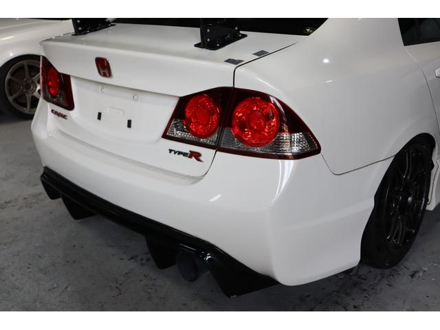 シビック タイプＲ　２．０　５ＭＴ　社外カーボンＧＴウイング　社外カーボンボンネット　ＦＥＥＬ’Ｓマフラー　ＢＬＩＴＺ車高調　ＷＥＤＳスポーツ１７ｉｎｃｈ　ＥＴＣ　ドラレコ（36枚目）