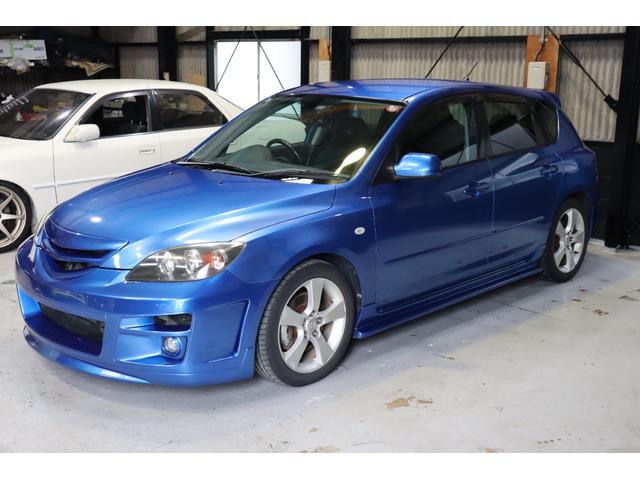 アクセラ ２３Ｓ　２．３　５ＭＴ　オートエクゼフルエアロ　マツダスピードマフラー　マツダスピードタワーバー　エアコン　ＥＴＣ　パワステ（3枚目）