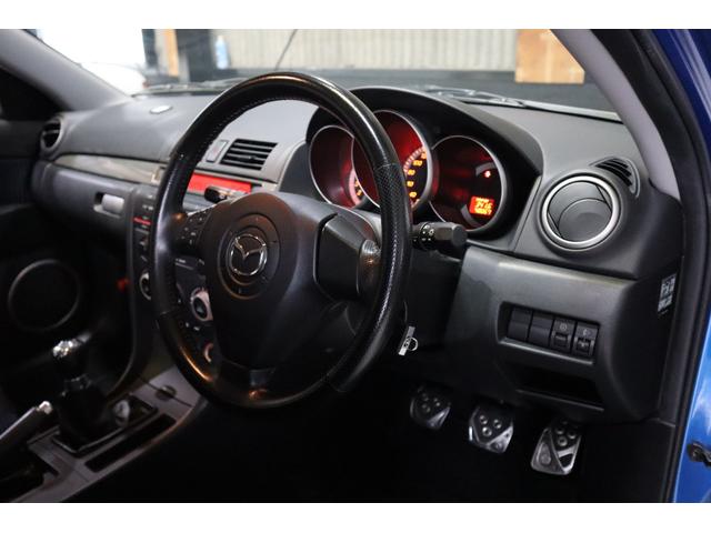 アクセラ ２３Ｓ　２．３　５ＭＴ　オートエクゼフルエアロ　マツダスピードマフラー　マツダスピードタワーバー　エアコン　ＥＴＣ　パワステ（58枚目）