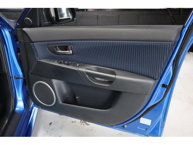 アクセラ ２３Ｓ　２．３　５ＭＴ　オートエクゼフルエアロ　マツダスピードマフラー　マツダスピードタワーバー　エアコン　ＥＴＣ　パワステ（77枚目）