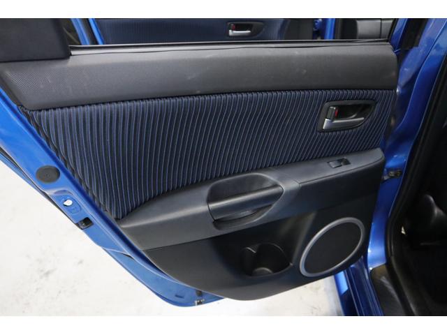 アクセラ ２３Ｓ　２．３　５ＭＴ　オートエクゼフルエアロ　マツダスピードマフラー　マツダスピードタワーバー　エアコン　ＥＴＣ　パワステ（78枚目）