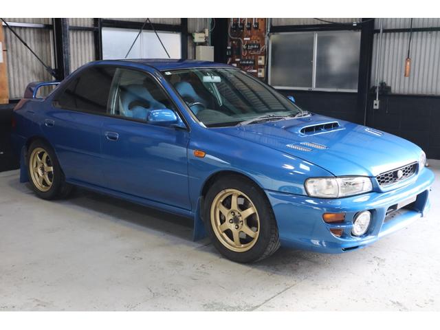 インプレッサ ＷＲＸタイプＲＡ　リミテッド　５ＭＴ　１０００台限定車　シリアル番号２９１号車　サンヨーテクニカターボタイマー　ＥＴＣ　ＬＥＤヘッドライト　純正１６インチ　大型リアスポイラー　柿本改マフラー（2枚目）