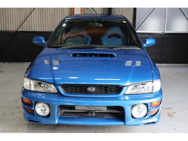 インプレッサ ＷＲＸタイプＲＡ　リミテッド　５ＭＴ　１０００台限定車　シリアル番号２９１号車　サンヨーテクニカターボタイマー　ＥＴＣ　ＬＥＤヘッドライト　純正１６インチ　大型リアスポイラー　柿本改マフラー（6枚目）