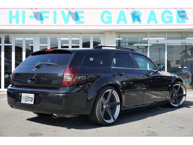 SXT 3.5L-V6 SXT 新車並行車 サンルーフ ロックフォードスピーカー ルーフレール HIDヘッドライト ローダウン KOKO KUTURE22インチAW レザーシート パワーシート(4枚目)