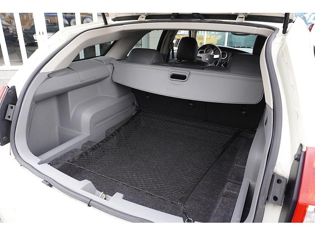 ダッジ・マグナム ＲＴ　５．７Ｖ８　４ＷＤ　新車並行車　２２インチＡＷ　車高調　ＣＲＯＳＳ２本出しマフラー　レザーシート　パワーシート　シートヒーター　サンルーフ　地デジナビ（22枚目）