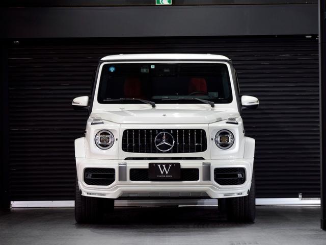 Ｇ６３　ＡＭＧレザーエクスクルーシブパッケージ　ＡＭＧ２２ＡＷ　ＢＲＡＢＵＳリップ　パワークラフトマフラー（純正あり）　レッドレザーエクスクルーシブ　スペアタイヤ背面カーボン　記録簿・スペアキー完備　禁煙(2枚目)