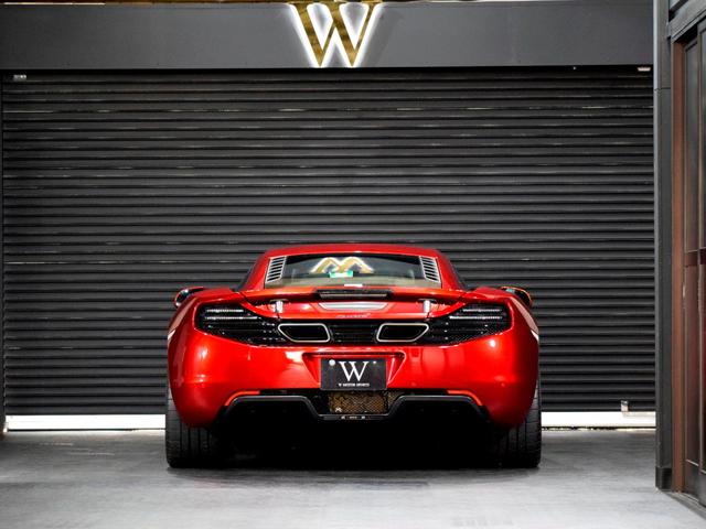 ＭＰ４－１２Ｃ ベースグレード　正規Ｄ車　スポーツエキゾースト　Ｆ１９ｉｎ＆Ｒ２０ｉｎＡＷ　Ｍｅｒｉｄｉａｎサウンド　純正ナビ　バックカメラ　Ｆ＆Ｒコーナーセンサー　ＥＴＣ　ドラレコ　ブラック＆レッド内装　ヴォルケーノレッド（6枚目）