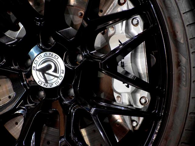 ＭＰ４－１２Ｃ ベースグレード　正規Ｄ車　スポーツエキゾースト　Ｆ１９ｉｎ＆Ｒ２０ｉｎＡＷ　Ｍｅｒｉｄｉａｎサウンド　純正ナビ　バックカメラ　Ｆ＆Ｒコーナーセンサー　ＥＴＣ　ドラレコ　ブラック＆レッド内装　ヴォルケーノレッド（23枚目）