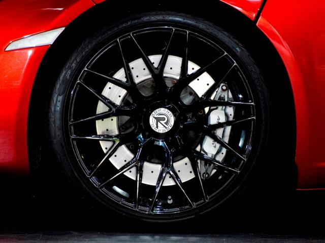 ＭＰ４－１２Ｃ ベースグレード　正規Ｄ車　スポーツエキゾースト　Ｆ１９ｉｎ＆Ｒ２０ｉｎＡＷ　Ｍｅｒｉｄｉａｎサウンド　純正ナビ　バックカメラ　Ｆ＆Ｒコーナーセンサー　ＥＴＣ　ドラレコ　ブラック＆レッド内装　ヴォルケーノレッド（28枚目）