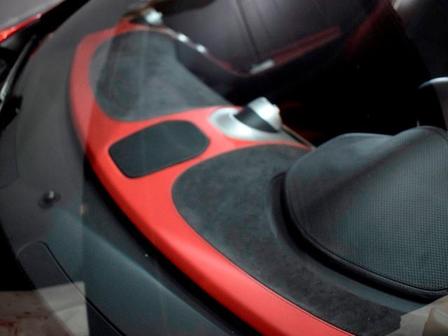 ＭＰ４－１２Ｃ ベースグレード　正規Ｄ車　スポーツエキゾースト　Ｆ１９ｉｎ＆Ｒ２０ｉｎＡＷ　Ｍｅｒｉｄｉａｎサウンド　純正ナビ　バックカメラ　Ｆ＆Ｒコーナーセンサー　ＥＴＣ　ドラレコ　ブラック＆レッド内装　ヴォルケーノレッド（67枚目）