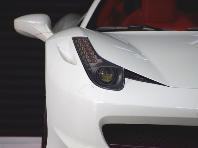 ４５８イタリア ベースグレード　２０１３年モデル　ＬＥＤカーボンステリング　ＲＯＷＥＮマフラー　Ｒｏｍａｎｏ２０ｉｎＡＷ　ＡｕｔｏＶｅｌｏｃｅリアパネル＆スポイラー　電動レザーシート　バックカメラ　コーナーセンサ　禁煙（13枚目）