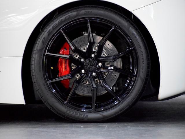 ４５８イタリア ベースグレード　２０１３年モデル　ＬＥＤカーボンステリング　ＲＯＷＥＮマフラー　Ｒｏｍａｎｏ２０ｉｎＡＷ　ＡｕｔｏＶｅｌｏｃｅリアパネル＆スポイラー　電動レザーシート　バックカメラ　コーナーセンサ　禁煙（26枚目）