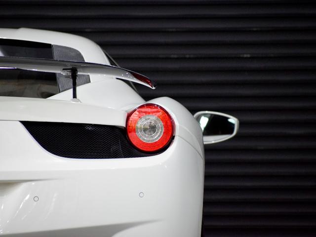 ４５８イタリア ベースグレード　２０１３年モデル　ＬＥＤカーボンステリング　ＲＯＷＥＮマフラー　Ｒｏｍａｎｏ２０ｉｎＡＷ　ＡｕｔｏＶｅｌｏｃｅリアパネル＆スポイラー　電動レザーシート　バックカメラ　コーナーセンサ　禁煙（34枚目）