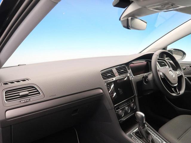 TSI コンフォートライン マイスター ワンオーナー 自社買取車両 特別仕様車 パークディスタンスコントロール DiscoverProナビ LEDヘッドランプ アクティブインフォディスプレイ(11枚目)