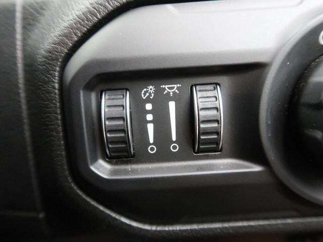 ルビコン スカイワンタッチパワートップ 特別仕様車 ワンタッチパワートップ アダプティブクルーズコントロール 前面衝突警告 黒革シート シートヒーター ステアリングヒーター LEDヘッドランプ 純正17インチアルミホイール 禁煙車(32枚目)