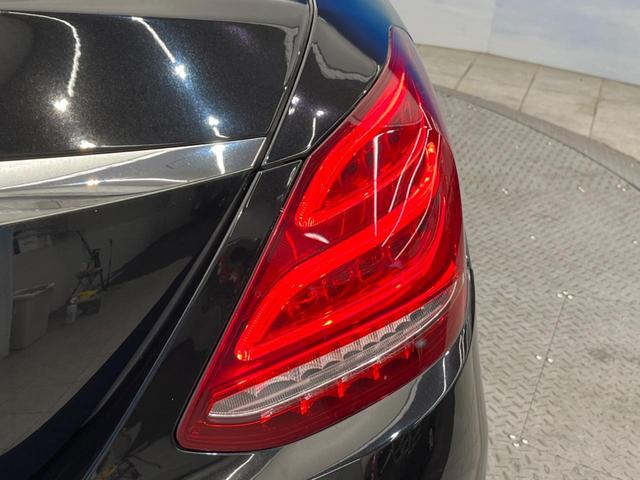 C220d ローレウスエディション レーダーセーフティPKG 純正HDDナビ フルセグTV バックカメラ LEDヘッド エアサスペンション 黒革シート パワーシート キーレスゴー 禁煙車(26枚目)