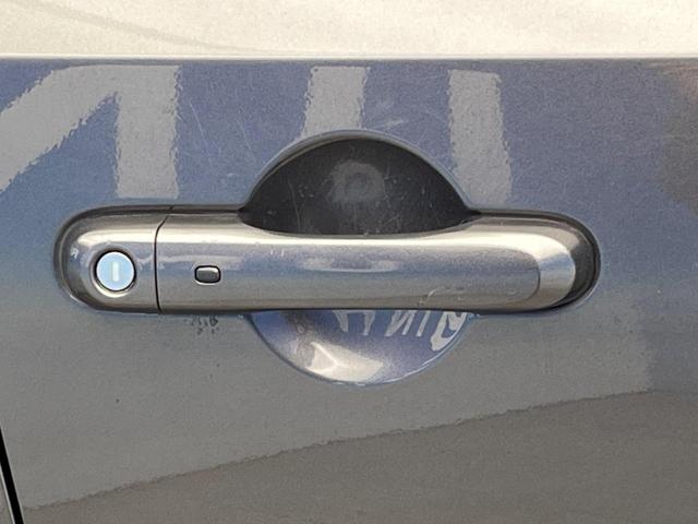 リミテッド 前面衝突警報 アダプティブクルーズコントロール 黒革 LEDヘッドランプ 純正ナビ AppleCarPlay AndroidAuto フルセグTV シートヒーター パワーシート 1オーナー 禁煙車(33枚目)