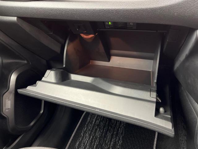 リミテッド 前面衝突警報 アダプティブクルーズコントロール 黒革 LEDヘッドランプ 純正ナビ AppleCarPlay AndroidAuto フルセグTV シートヒーター パワーシート 1オーナー 禁煙車(62枚目)