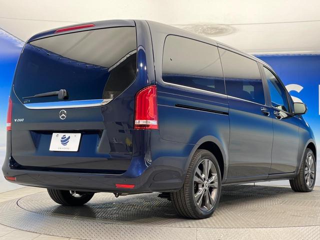 V260 ロング 特別仕様車 250台限定 レーダーセーフティPKG 革シート 純正ナビ Bluetooth 全周囲カメラ フルセグTV シートヒーター パワーバックドア LEDヘッド 禁煙車(24枚目)
