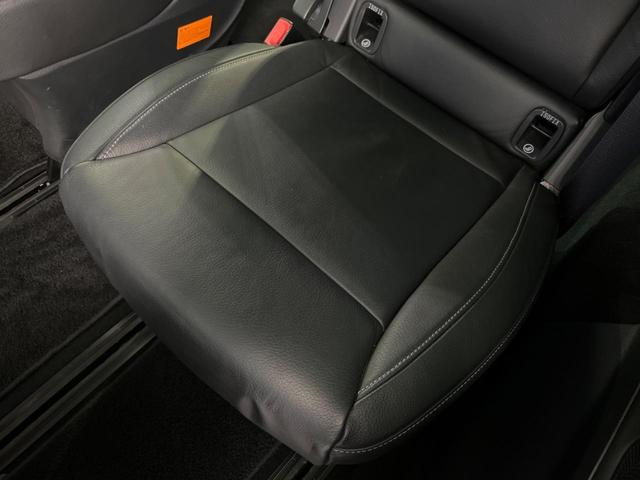 V260 ロング 特別仕様車 250台限定 レーダーセーフティPKG 革シート 純正ナビ Bluetooth 全周囲カメラ フルセグTV シートヒーター パワーバックドア LEDヘッド 禁煙車(43枚目)