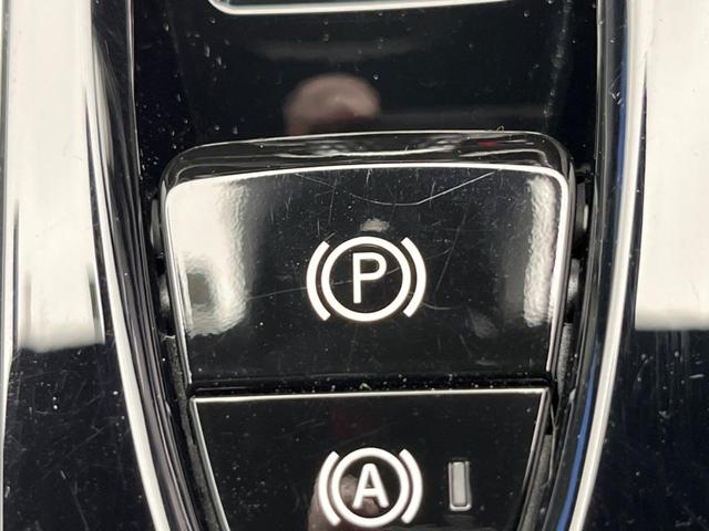 D4 AWD インスクリプション アダプティブクルーズコントロール 黒革シート シートエアコン シートヒーター 純正ナビ 全周囲カメラ フルセグTV ハーマンカードンサウンド ヘッドアップディスプレイ パーキングアシスト 禁煙車(70枚目)
