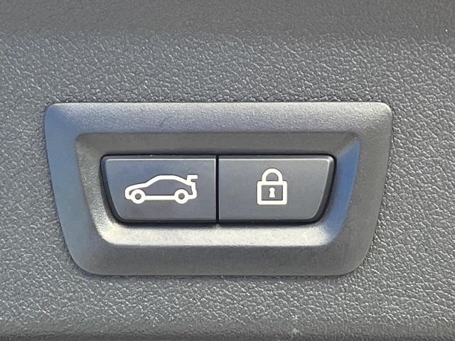 118d プレイ エディションジョイ+ コンフォートPKG iDriveナビパッケージ アクティブクルーズコントロール 純正HDDナビ bluetooth レーンキープアシスト 電動リアゲート LEDヘッドライト 1オーナー 禁煙車(8枚目)