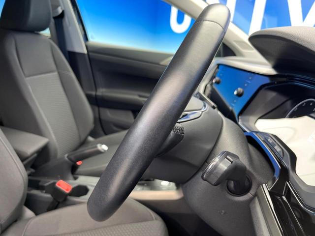 ポロ ＴＳＩコンフォートラインリミテッド　特別仕様車　セーフティパッケージ　バックカメラ　プリクラッシュブレーキシステム　Ｄｉｓｃｏｖｅｒ　Ｐｒｏナビ　Ａｐｐ　Ｃｏｎｎｅｃｔ　純正１５インチアルミホイール　ＬＥＤヘッドランプ　１オーナー　禁煙（50枚目）
