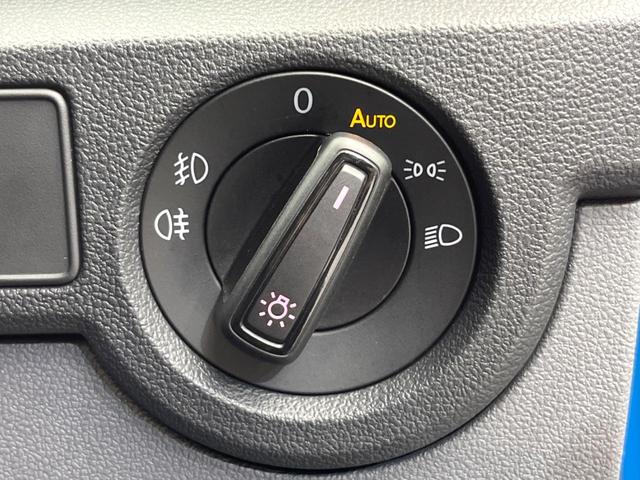 Ｔ－クロス ＴＳＩ　１ｓｔ　特別仕様車　ＡＰＰＬＥＣＡＲＰＬＡＹ　アダプティブクルーズコントロール　デュアルオートエアコン　ＬＥＤヘッドランプ　ワイヤレスチャージング　スマートエントリー　純正ナビ　禁煙車　ワンオーナー（58枚目）