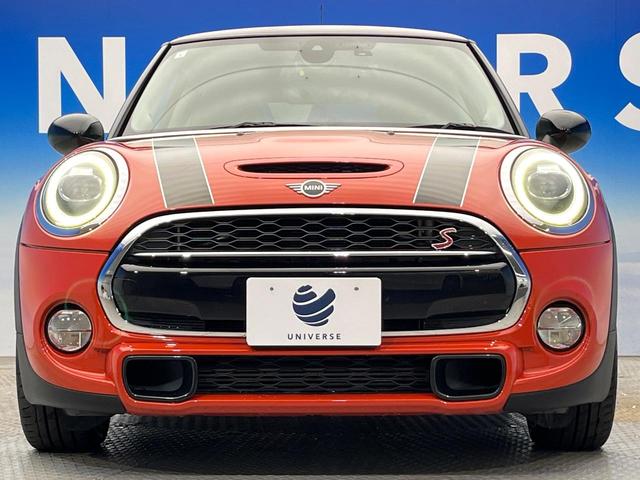 ＭＩＮＩ クーパーＳ　３ＨＤ　６ＭＴ　スポーツドライビングパッケージ　ペッパーパッケージ　リアビューカメラ　アダプティブクルーズコントロール　レーンアシスト　クリアランスソナー　ＬＥＤヘッドランプ　オートライト　純正ナビ（16枚目）