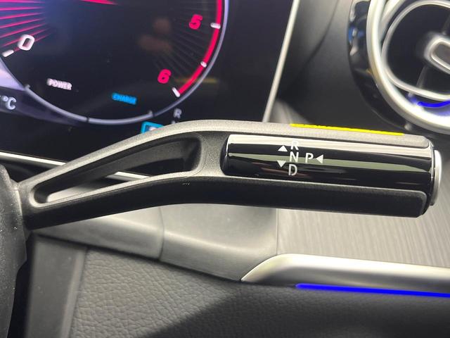 GLC GLC220d 4MクペドライバズP+AMGラインP サンルーフ レーダーセーフティパッケージ 1オーナー 合皮シート 前席パワーシート 全席シートヒーター スポーティエンジンサウンド 全周囲カメラ キーレスゴー エアサスペンション LEDヘッド 禁煙車(12枚目)