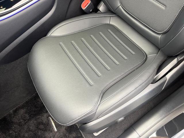 GLC GLC220d 4MクペドライバズP+AMGラインP サンルーフ レーダーセーフティパッケージ 1オーナー 合皮シート 前席パワーシート 全席シートヒーター スポーティエンジンサウンド 全周囲カメラ キーレスゴー エアサスペンション LEDヘッド 禁煙車(37枚目)