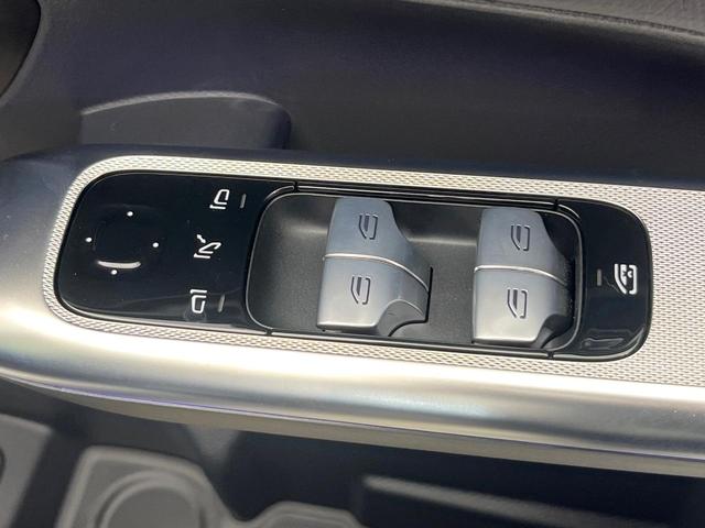 GLC GLC220d 4MクペドライバズP+AMGラインP サンルーフ レーダーセーフティパッケージ 1オーナー 合皮シート 前席パワーシート 全席シートヒーター スポーティエンジンサウンド 全周囲カメラ キーレスゴー エアサスペンション LEDヘッド 禁煙車(52枚目)