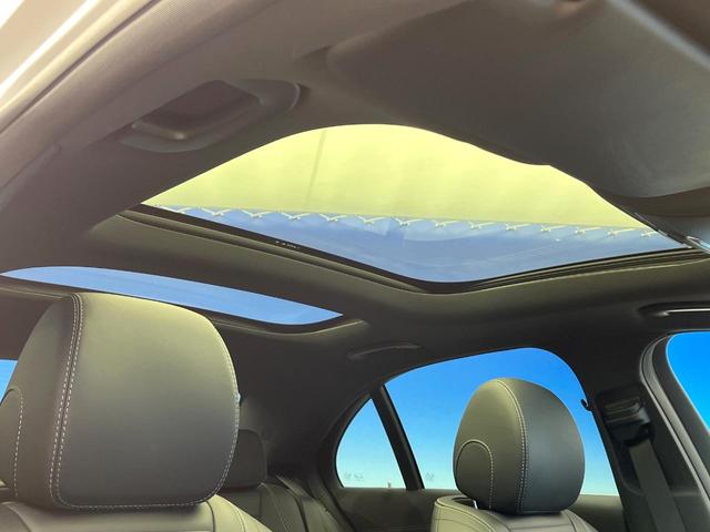 Eクラス E200 アバンギャルド スポーツ レザーエクスクルーシブPKG ヘッドアップディスプレイ 全周囲カメラ パーキングパイロット アダプティブハイビームアシストプラス シートヒーター パワーシート 純正19インチアルミホイール 禁煙車(4枚目)