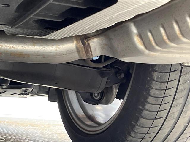 Eクラス E200 アバンギャルド スポーツ レザーエクスクルーシブPKG ヘッドアップディスプレイ 全周囲カメラ パーキングパイロット アダプティブハイビームアシストプラス シートヒーター パワーシート 純正19インチアルミホイール 禁煙車(43枚目)