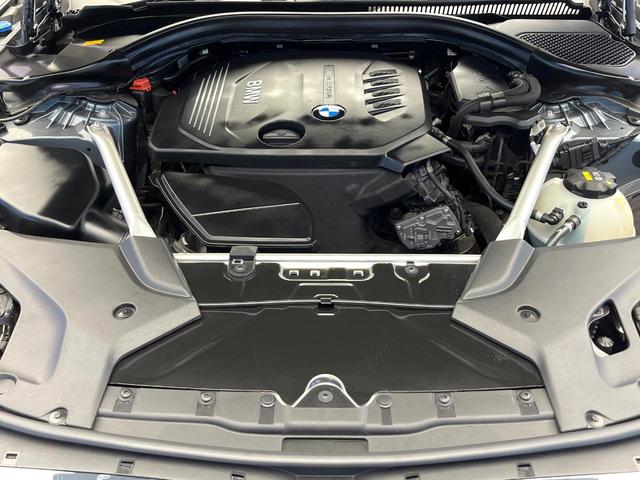 5シリーズ 523d Mスポーツ ハイラインパッケージ ワンオーナー ハイラインPKG ヘッドアップディスプレイ 革シート 全席シートヒーター 前席パワーシート パドルシフト 電動リアゲート Mスポーツサスペンション オートハイビーム 電動チルト 禁煙車(21枚目)