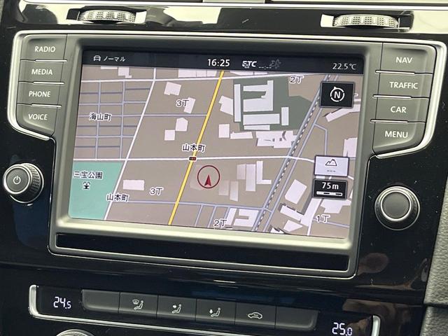 ゴルフ ＴＳＩハイラインブルーモーションテクノロジー　バイキセノンＰＫＧ　ＤｉｓｃｏｖｅｒＰｒｏ（ナビゲーションシステム）　アダプティブクルーズ　純正１７インチアルミ　レインセンサー　リアビューカメラ　ワンオーナー　禁煙車（4枚目）