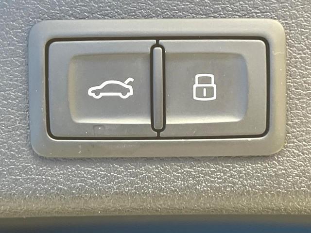 Ａ４アバント ２．０ＴＦＳＩ　セーフティＰＫＧ　マトリックスＬＥＤＰＫＧ　バーチャルコックピット　パノラマサンルーフ　アクティブクルーズ　前席パワーシート　シートヒーター　パワーバックドア　純正１８インチアルミ　禁煙車（7枚目）