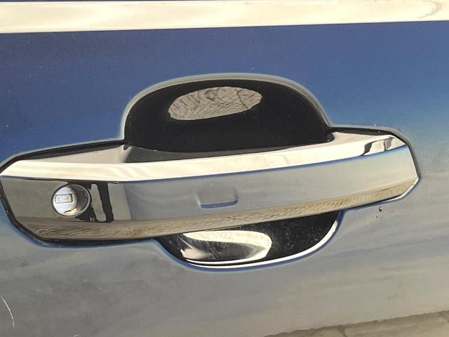 Ａ４アバント ２．０ＴＦＳＩ　セーフティＰＫＧ　マトリックスＬＥＤＰＫＧ　バーチャルコックピット　パノラマサンルーフ　アクティブクルーズ　前席パワーシート　シートヒーター　パワーバックドア　純正１８インチアルミ　禁煙車（23枚目）