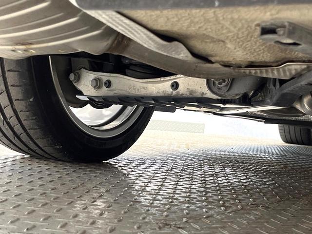 Ａ４アバント ２．０ＴＦＳＩ　セーフティＰＫＧ　マトリックスＬＥＤＰＫＧ　バーチャルコックピット　パノラマサンルーフ　アクティブクルーズ　前席パワーシート　シートヒーター　パワーバックドア　純正１８インチアルミ　禁煙車（33枚目）