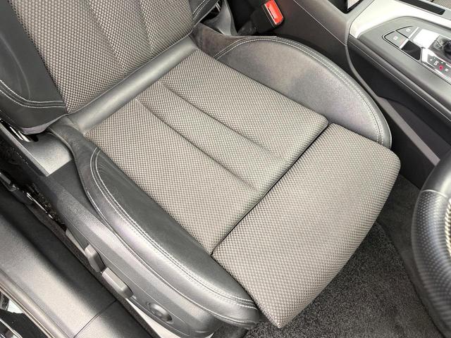 Ａ４アバント ２．０ＴＦＳＩ　セーフティＰＫＧ　マトリックスＬＥＤＰＫＧ　バーチャルコックピット　パノラマサンルーフ　アクティブクルーズ　前席パワーシート　シートヒーター　パワーバックドア　純正１８インチアルミ　禁煙車（45枚目）
