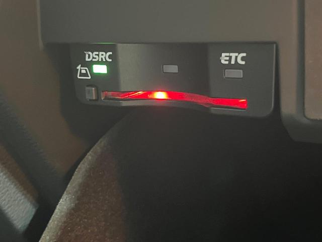 Ａ４アバント ２．０ＴＦＳＩ　セーフティＰＫＧ　マトリックスＬＥＤＰＫＧ　バーチャルコックピット　パノラマサンルーフ　アクティブクルーズ　前席パワーシート　シートヒーター　パワーバックドア　純正１８インチアルミ　禁煙車（70枚目）