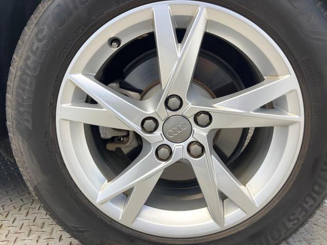 Ｑ３ ２．０ＴＦＳＩクワトロ１８０ＰＳ　後期　４ＷＤ　パワーバックドア　プライバシーガラス　電動リアゲート　前席パワーシート　ＨＩＤヘッドランプ　純正１７インチアルミ　オートライト　バックカメラ　Ｂｌｕｅｔｏｏｔｈ再生　禁煙車（38枚目）