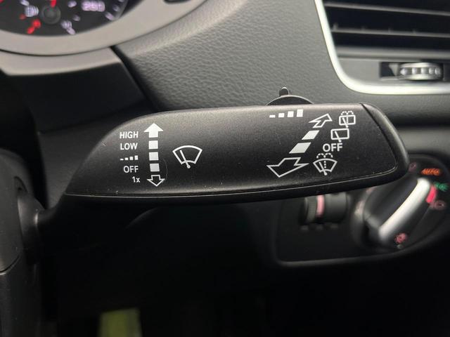 Ｑ３ ２．０ＴＦＳＩクワトロ１８０ＰＳ　後期　４ＷＤ　パワーバックドア　プライバシーガラス　電動リアゲート　前席パワーシート　ＨＩＤヘッドランプ　純正１７インチアルミ　オートライト　バックカメラ　Ｂｌｕｅｔｏｏｔｈ再生　禁煙車（61枚目）