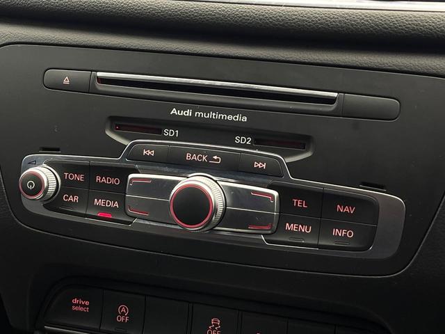 Ｑ３ ２．０ＴＦＳＩクワトロ１８０ＰＳ　後期　４ＷＤ　パワーバックドア　プライバシーガラス　電動リアゲート　前席パワーシート　ＨＩＤヘッドランプ　純正１７インチアルミ　オートライト　バックカメラ　Ｂｌｕｅｔｏｏｔｈ再生　禁煙車（63枚目）