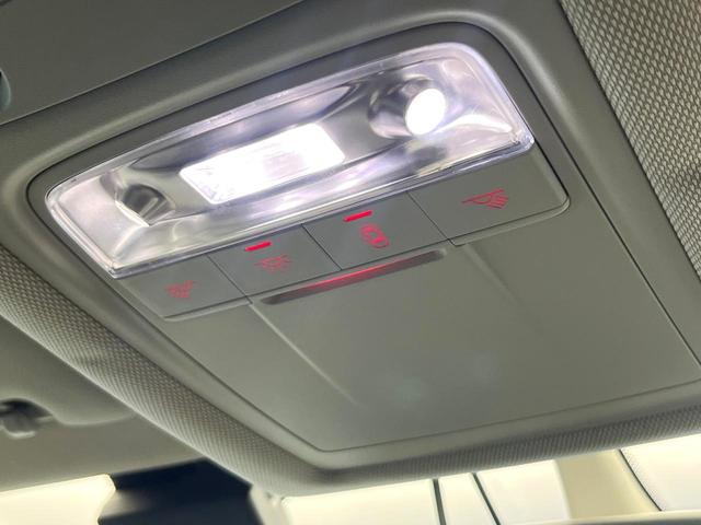 Ｑ３ ２．０ＴＦＳＩクワトロ１８０ＰＳ　後期　４ＷＤ　パワーバックドア　プライバシーガラス　電動リアゲート　前席パワーシート　ＨＩＤヘッドランプ　純正１７インチアルミ　オートライト　バックカメラ　Ｂｌｕｅｔｏｏｔｈ再生　禁煙車（70枚目）