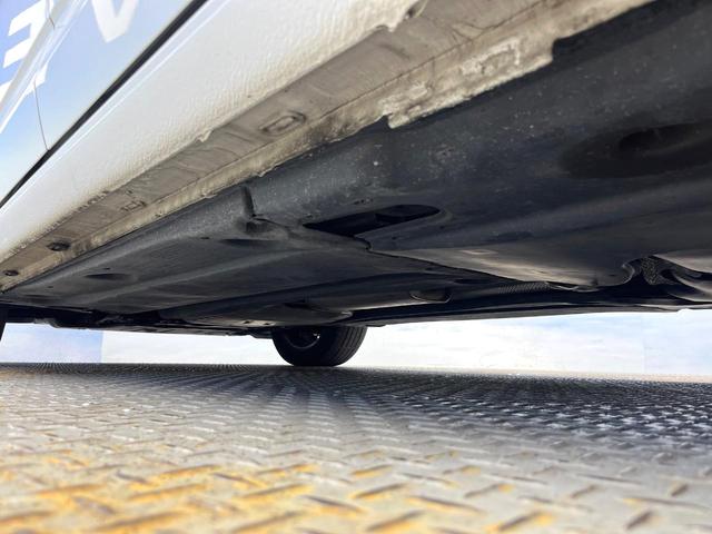 ゴルフトゥーラン ＴＳＩ　ハイライン　テクノロジーパッケージ　アダプティブクルーズコントロール　衝突被害軽減システム　レーンアシスト　クリアランスソナー　ダブルエアコン　純正ナビ　バックカメラ　ＬＥＤヘッドランプ　オートライト　禁煙車（23枚目）