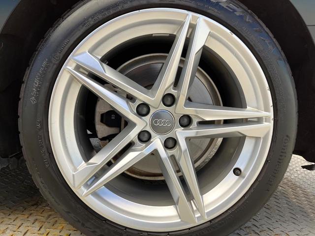 Ａ５スポーツバック ４０ＴＦＳＩスポーツ　マトリクスＬＥＤヘッドライトパッケージ　ラグジュアリーパッケージ　アシスタンスパッケージ　全席シートヒーター　プライバシーガラス　アダプティブクルーズコントロール　ダブルエアコン　電動リアゲート（35枚目）