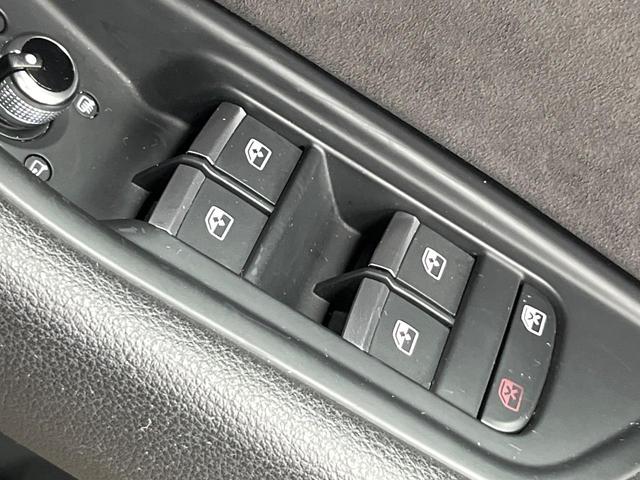 Ａ５スポーツバック ４０ＴＦＳＩスポーツ　マトリクスＬＥＤヘッドライトパッケージ　ラグジュアリーパッケージ　アシスタンスパッケージ　全席シートヒーター　プライバシーガラス　アダプティブクルーズコントロール　ダブルエアコン　電動リアゲート（38枚目）